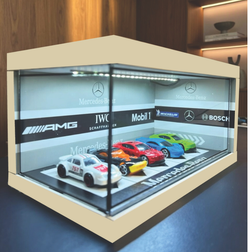 Mercedes-Benz Luxury Car Showroom Diorama ⚫✨