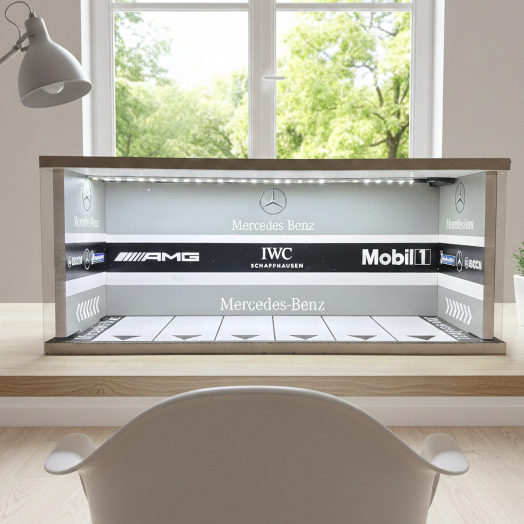 🚗✨ Premium Luxury Car Diorama