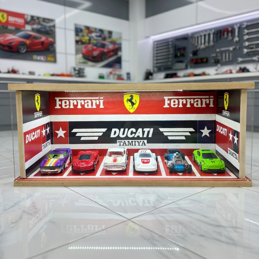 🚗✨ Premium Luxury Car Diorama